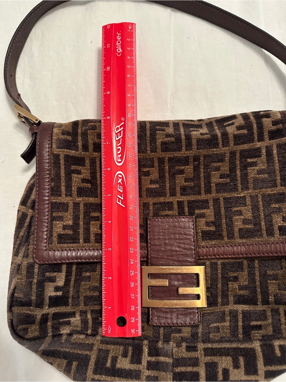 Fendi Brown Zucca FF Canvas Shoulder Bag with Gold Hardware - Picture 4 of 12